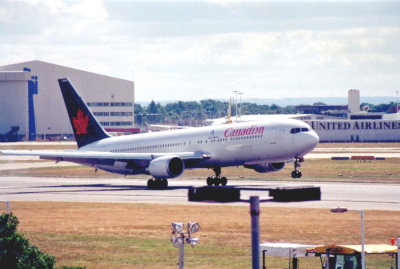 Canadian (C-GGBI) Boeing 767 @ Heathrow