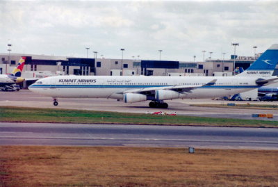 Kuwait (9K-ANB) Airbus A340 @ Heathrow
