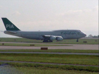 Pakistan International Airlines (AP-BFV) Boeing 747 @ Manchester