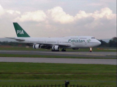 Pakistan International Airlines (AP-BFX) Boeing 747 @ Manchester
