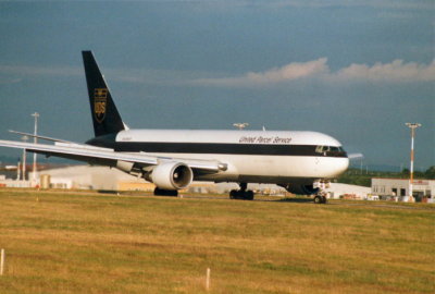 UPS (N309UP) Boeing 767 @ East Midlands