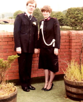 1983 (06) - June 11th -Lieutenants Andrew & Beverley McCombe (3) - Just Married @ the Medowside Centre for Reception