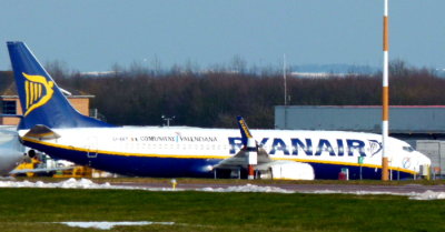 Ryanair (EI-EKT) Boeing 747 @ East Midlands