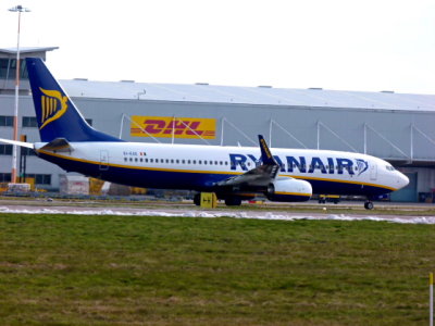 Ryanair (EI-EXE) Boeing 737 @ East Midlands
