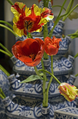 Delft blue tulip vase