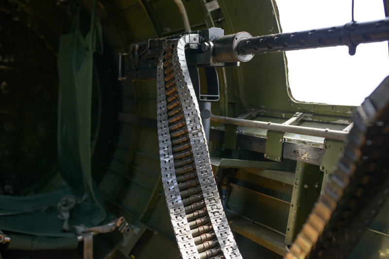 machine gun copy.jpg