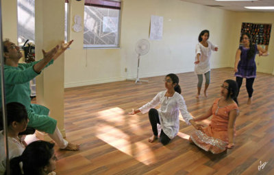 2012_07_12 Usha Gupta Studio with guest instructor Maulik Shah