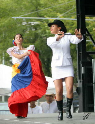 2006_08_19 Venezuela Dance Group 2