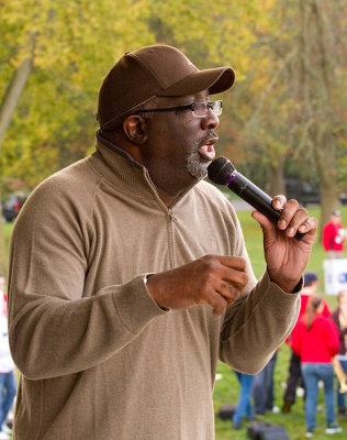120929-UNCF-Walk-7D-9363-j7.jpg