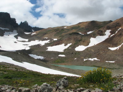 IMG_0383Conrad Glacier, unnamed lake and Goat Rocks.JPG