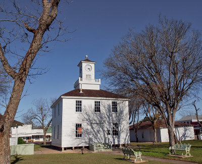 The Fayette county precinct  courthouse (Circa 1880)