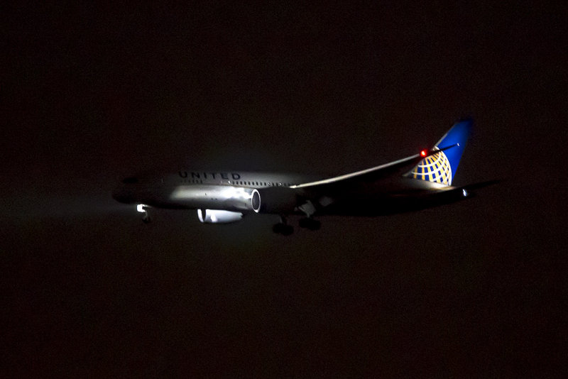 11/28/2012  United Airlines Boeing 787-8 Dreamliner N20904