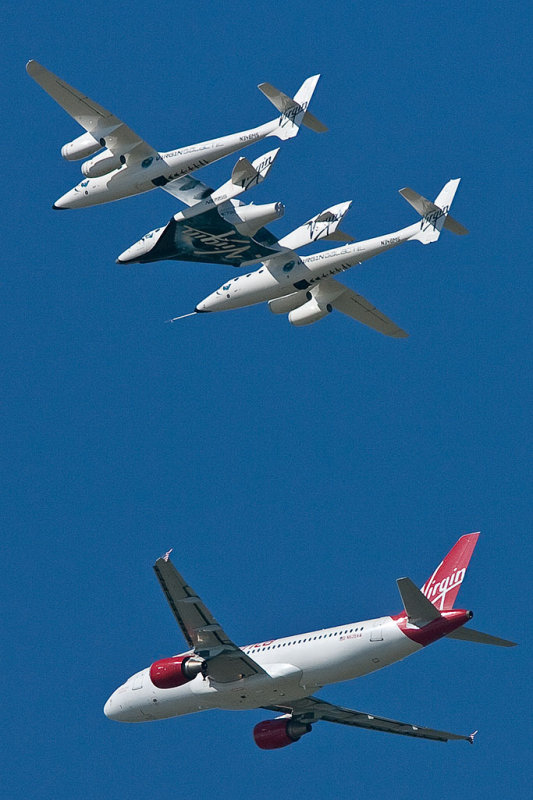 Virgin Galactic SpaceShipTwo (N339SS) and the White Knight Two (N348MS) with Virgin America Airbus A320-214 N635VA