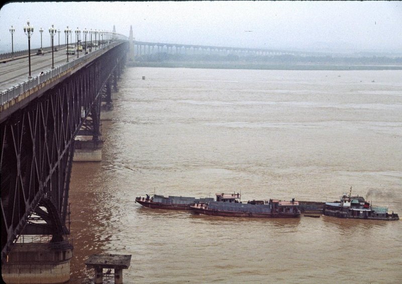 Yangtze River (Chang Jiang) Bridge