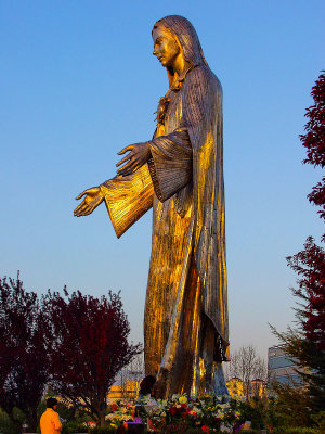 Statue of Blessed Virgind Mary at Our Lady of Peace Roman Catholic Church Santa Clara CA.jpg