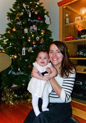 by the tree with her mamma