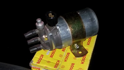 BOSCH Electric Fuel Pump pn 0.580.960.009 NOS - Photo 6