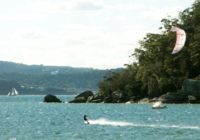 Kitesailing on Pittwater