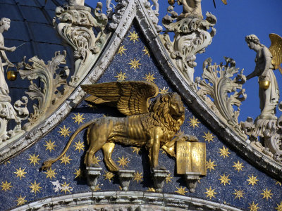IMG_2922 San Marco - detail of lion mosaic.jpg