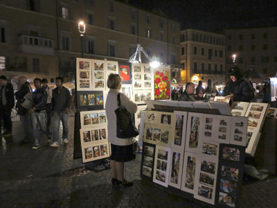 IMG_4458   Pza Navona rain night  shopper.jpg