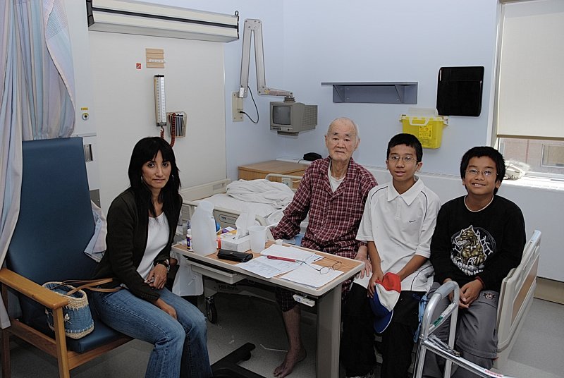 Van, ong ngoai, Thang & Toan