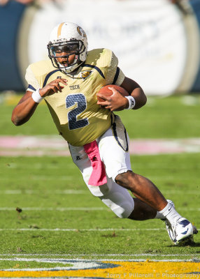 GT QB Lee turns up field for extra yardage