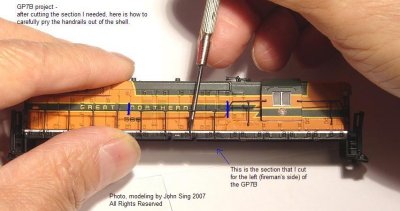 GP7B aje Lifelike SD7 handrails pry out.jpg