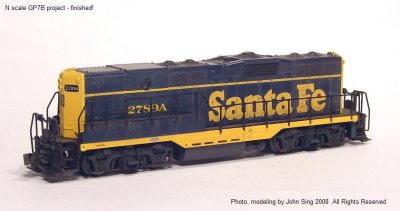 Constructing a N scale GP7B in Santa Fe