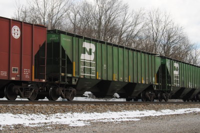 472127