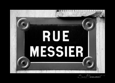 Rue Messier
