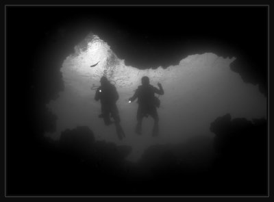 Susie and Dexter entering Chandelier Cave