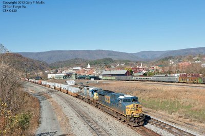 The eastbound container train leaves Clifton copy.jpg