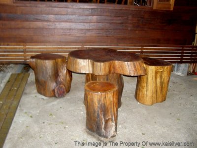 stools-table-from-tree-bark-01.jpg