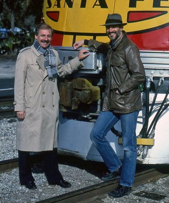 #84b - Alan Miller with actor Michael Gross