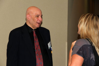 Victor talks to Gina, Richard's daughter. She brought him all the way from CA for his first reunion.
