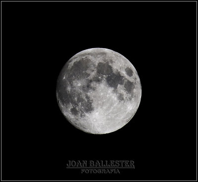 Luna llena, 500mm Tamron + D3