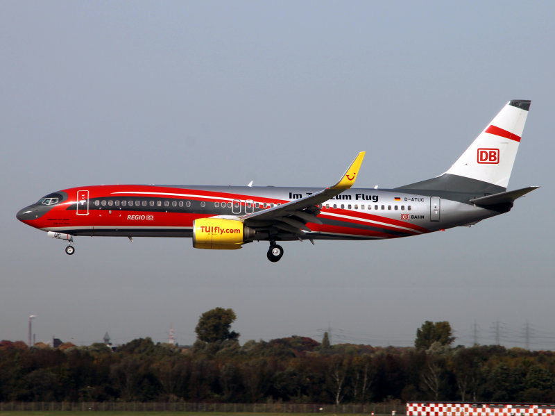 B738 D-ATUC