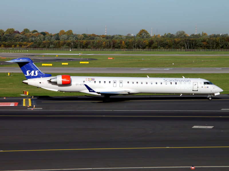 CRJ-700 OY-KFE