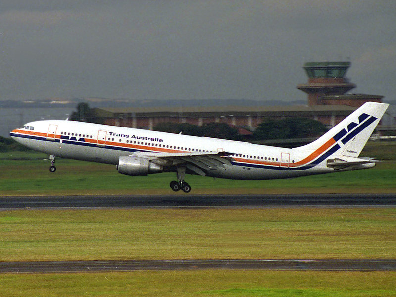 A300B  VH-TAD 