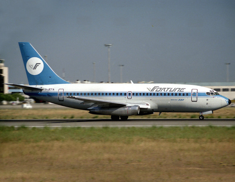 B737-200 I-JETA 