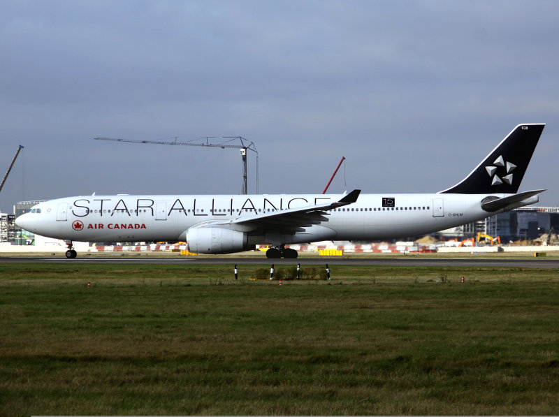 A330-300 C-GHLM