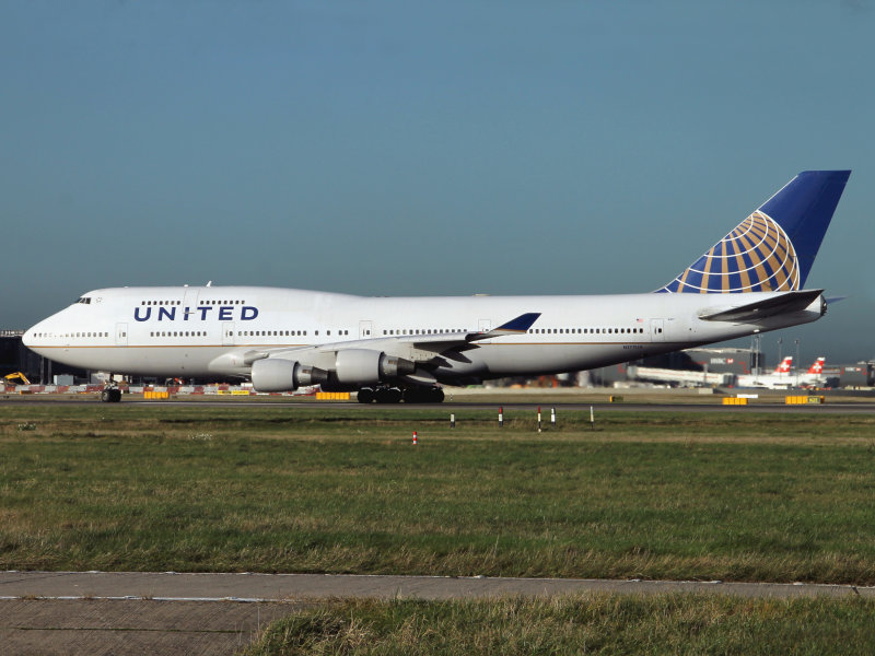 B747-400  N177UA