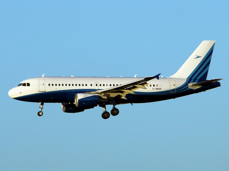 A319CJ  G-NMAK  