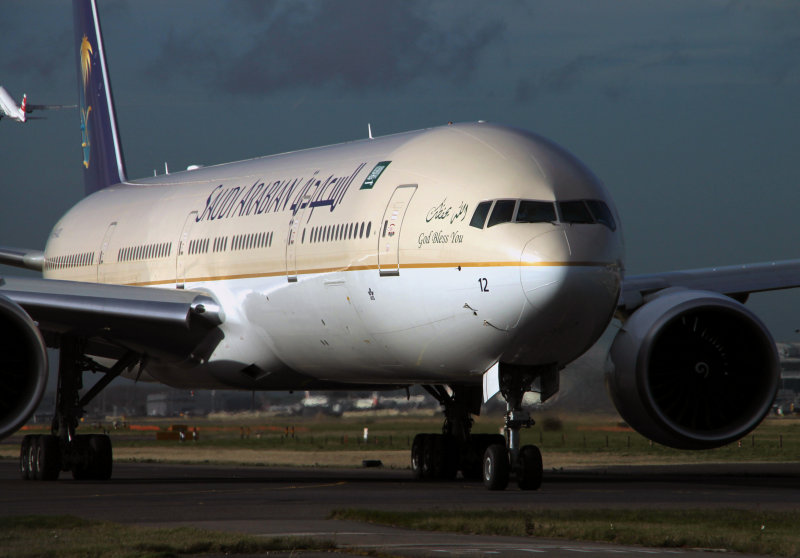 B773  HZ-AK12  