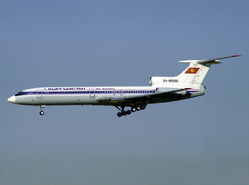 TU154-B2  EX-85590 