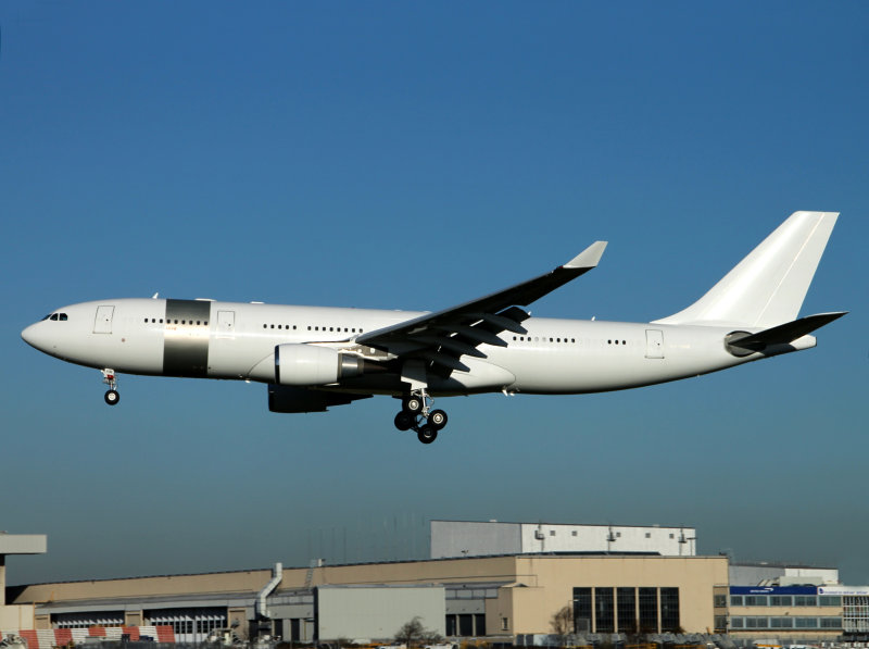 A330-200 A7-HHM