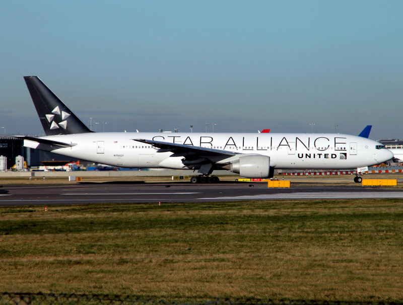 B772 N76021