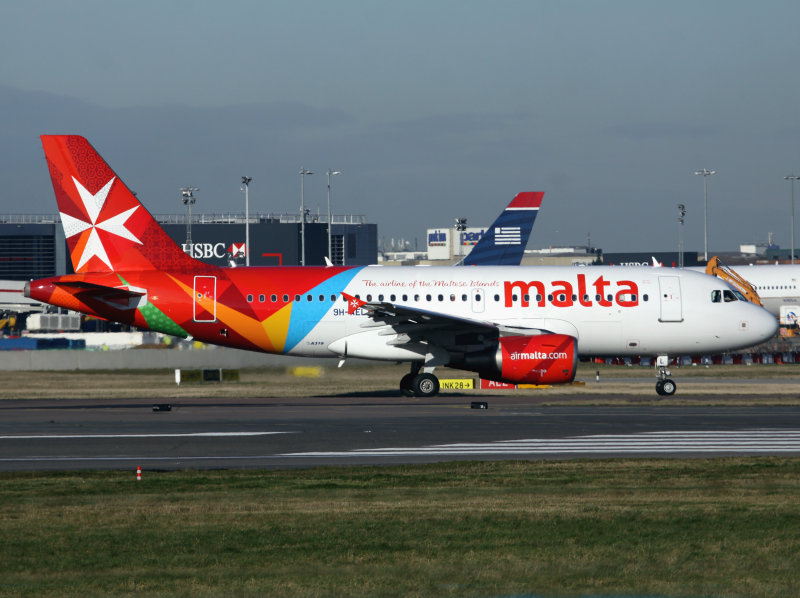 A319  9H-AEL 