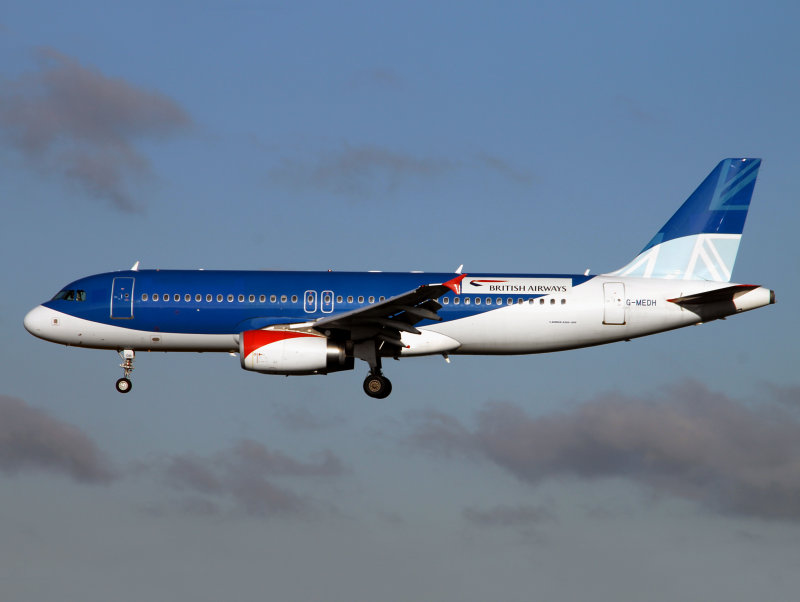 A320 G-MEDH  