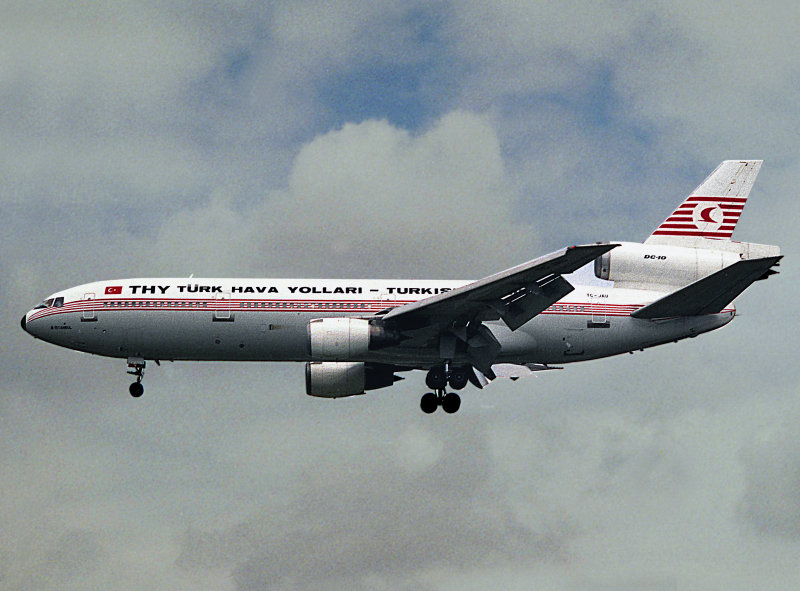 DC10-30 TC-JAU